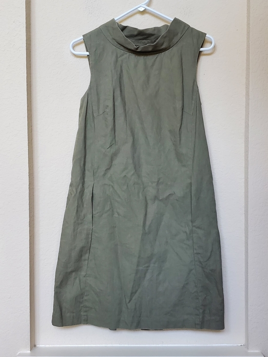 mac & jac Dresses & Skirts - mac & jac Olive Green Sleeveless Shift Dress.  Size Small